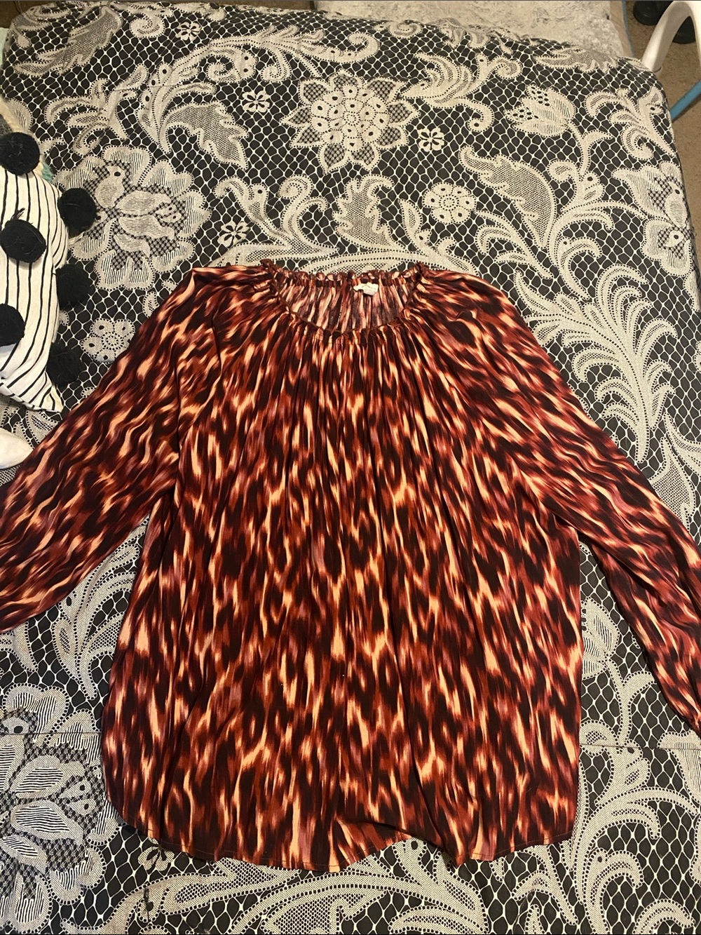 beachlunchlounge Red and Yellow Abstract Print Peasant Blouse